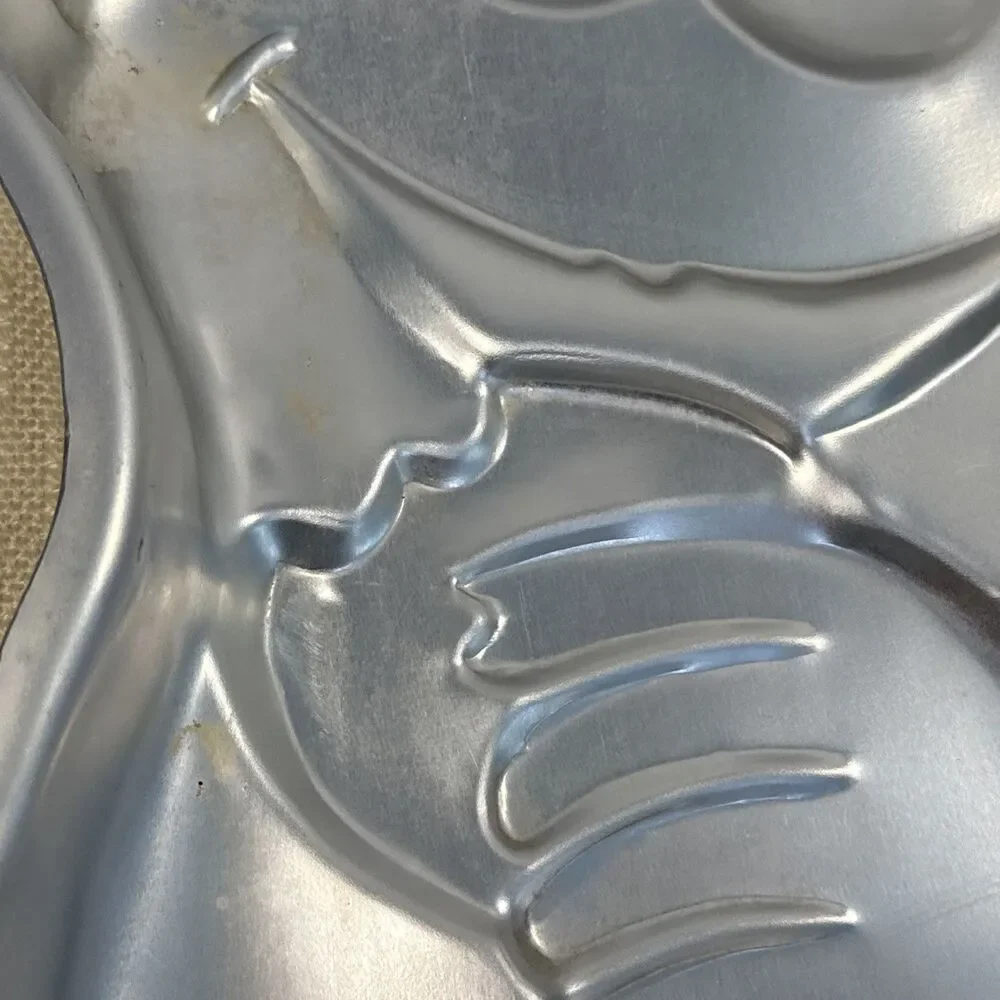 Wilton #502-7415 Cookie Monster Cake Pan Mold Muppets 1977 Aluminum